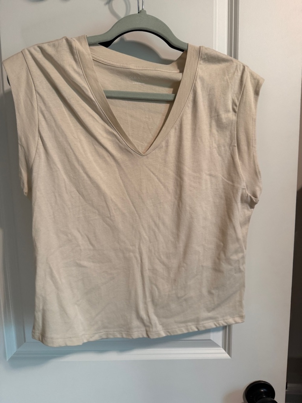 Old Navy Cream V-Neck Sleeveless Tank